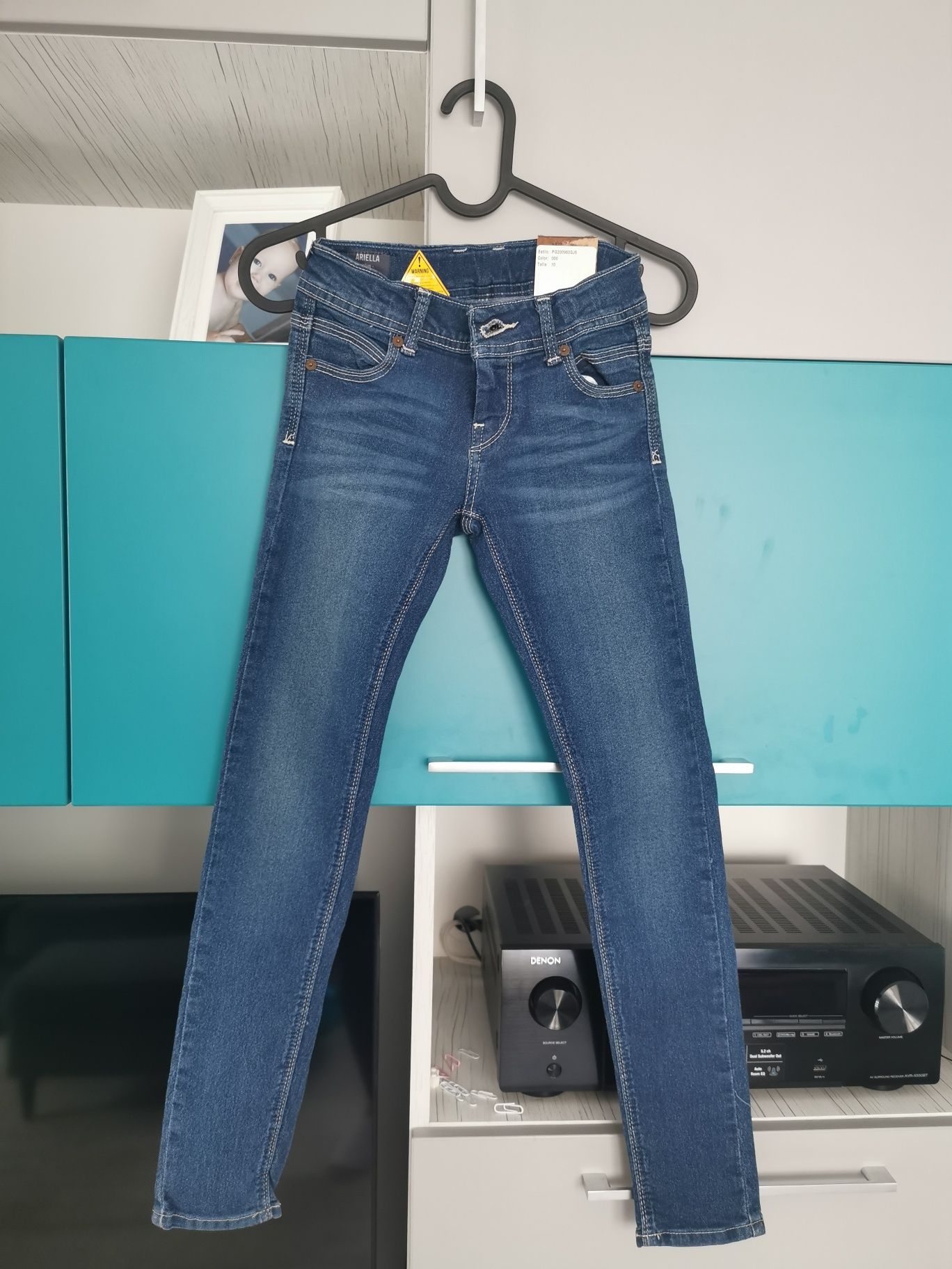 Jeans blugi pantaloni model Ariella noi cu eticheta copii Pepe Jeans L