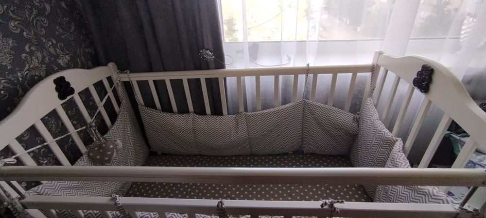 Продам детскую кроватку