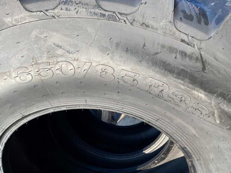 Anvelope noi Radiale marca OZKA de tractor John Deere spate 650/85R38