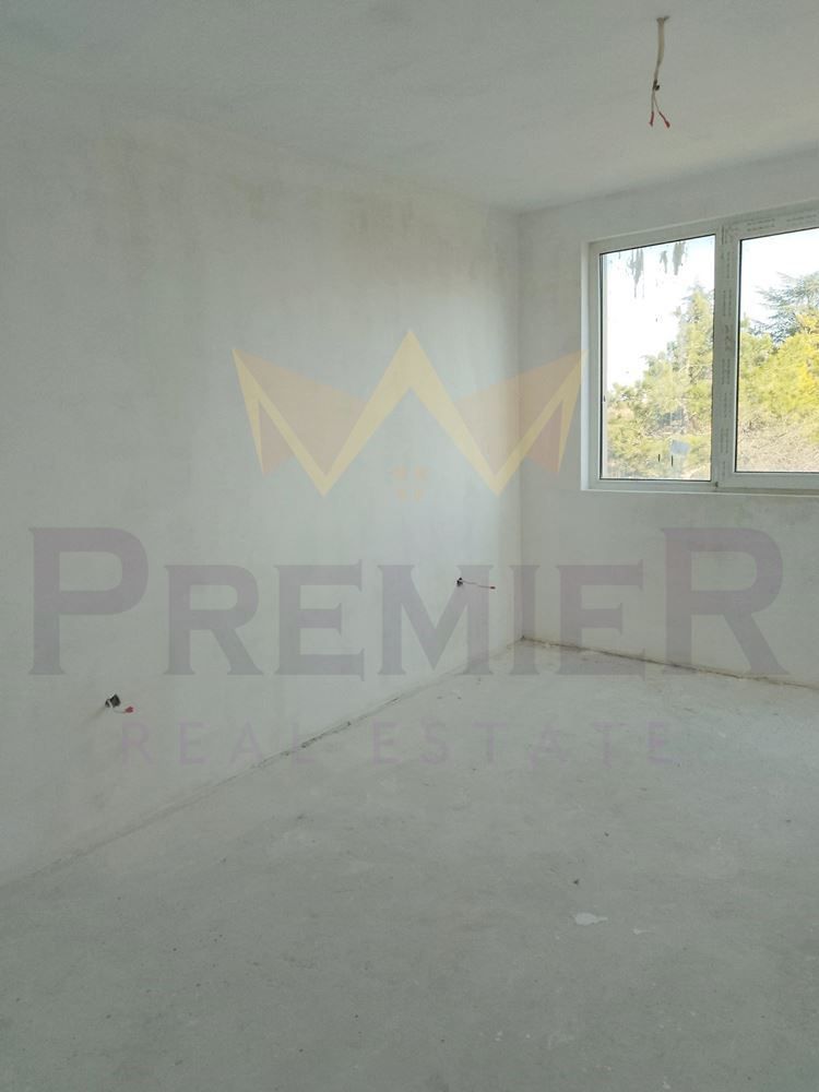 Продава се Двустаен апартамент в Каварна - 65 кв.м за 647 €/кв.м - Снимка #5