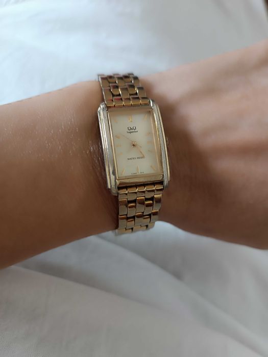 Дамски Часовник Casio и дамски часовник Q&Q