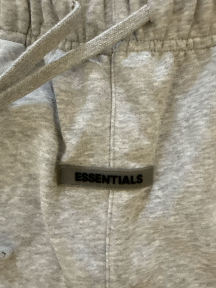 Essentials къси гащи