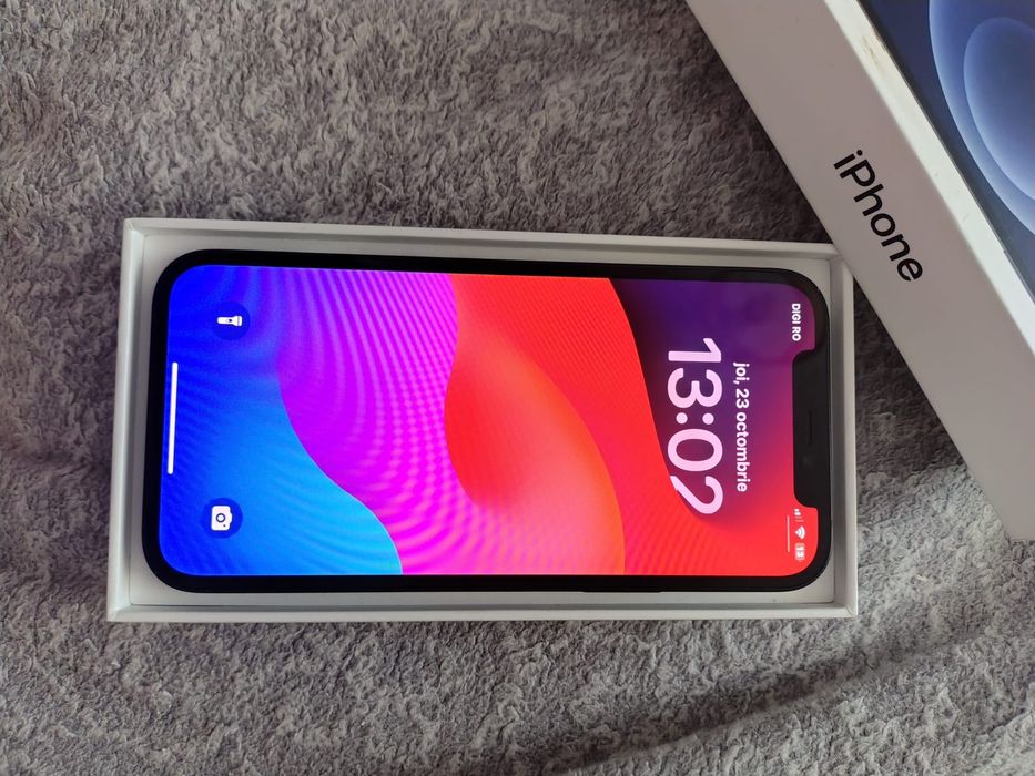 iPhone 12 – 64 GB, stare bună, 80% sănătate baterie