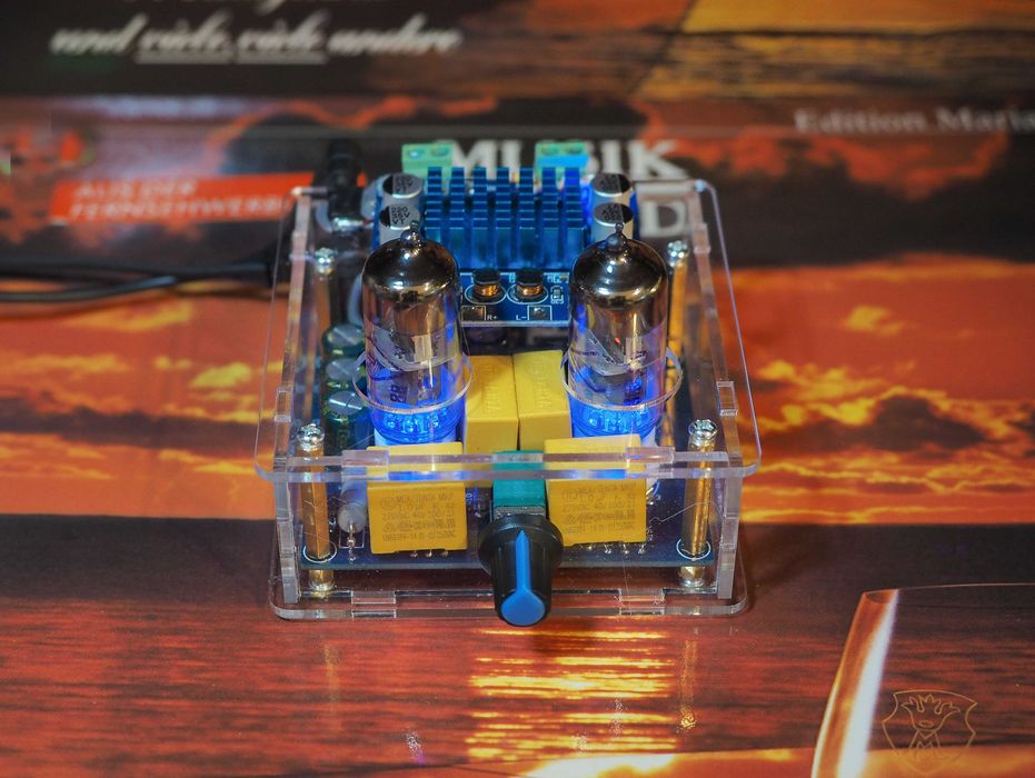 Лампов Усилвател TUBE AMPLIFIER 6J1P