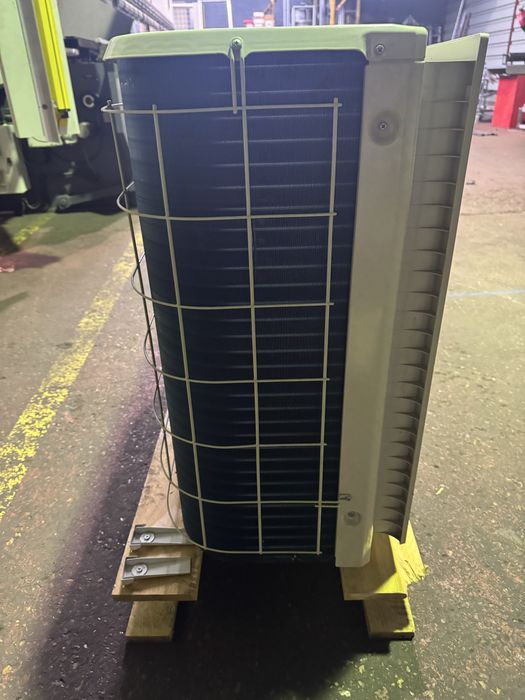 Pompa de caldura - Daikin Altherma 4kW - EDLA04E2V3