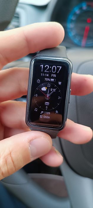 Продам часы Хуавей Бэнд 7 в хорошем состояний
