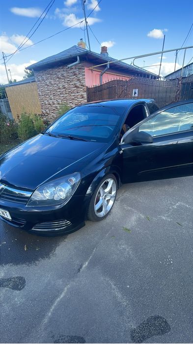 Opel astra h gtc