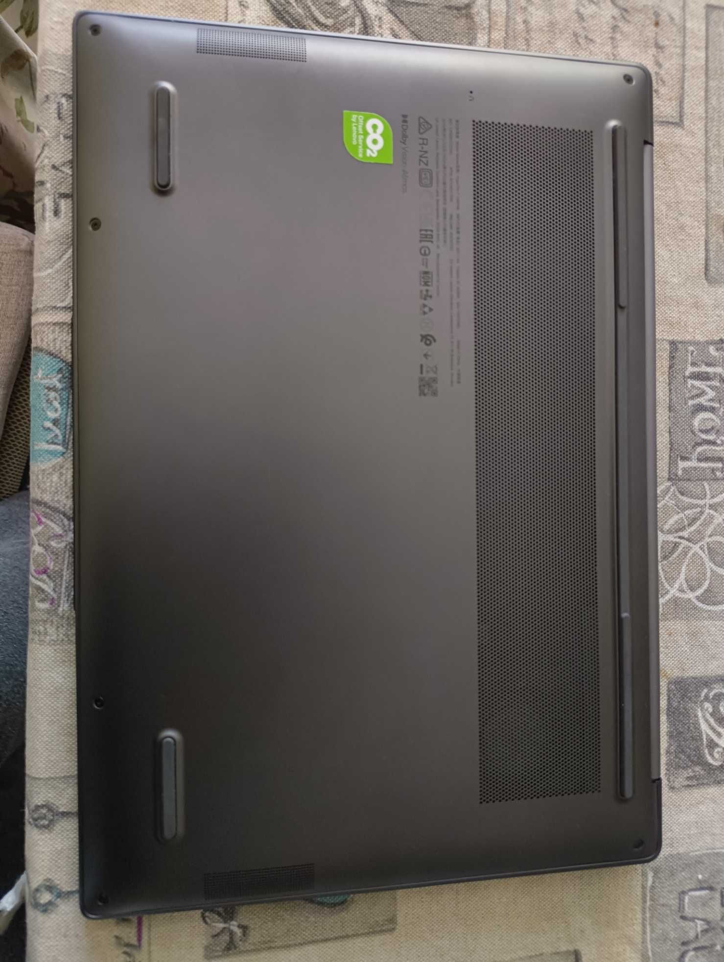 Lenovo Yoga Pro 7 Ryzen 7 7840HS/16 RAM/1TB SSD