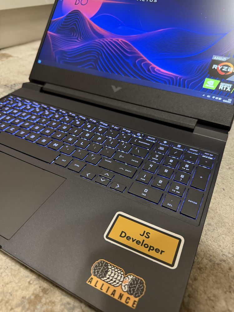 Срочно ! Hp victus gaming RTX IT Trading Dasturlash ofis