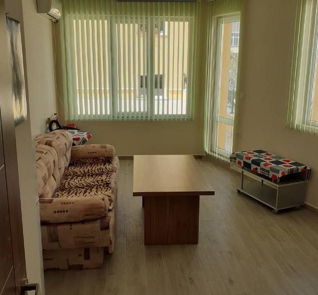 Дава се под наем Двустаен апартамент в Бургас, Сарафово - 55 кв.м за 331.5 € - Снимка #1