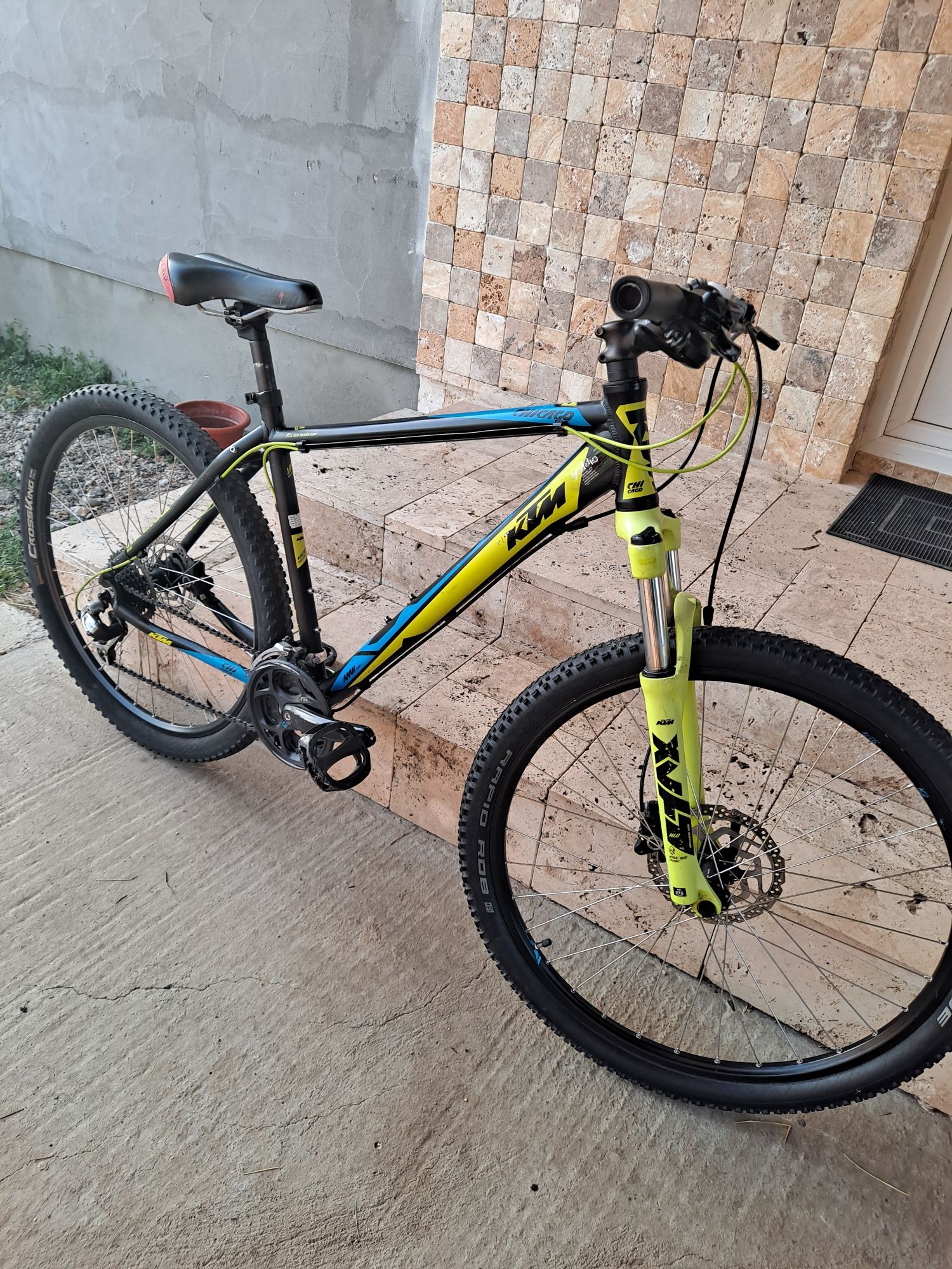 Bicicleta KTM Chicago 27.5