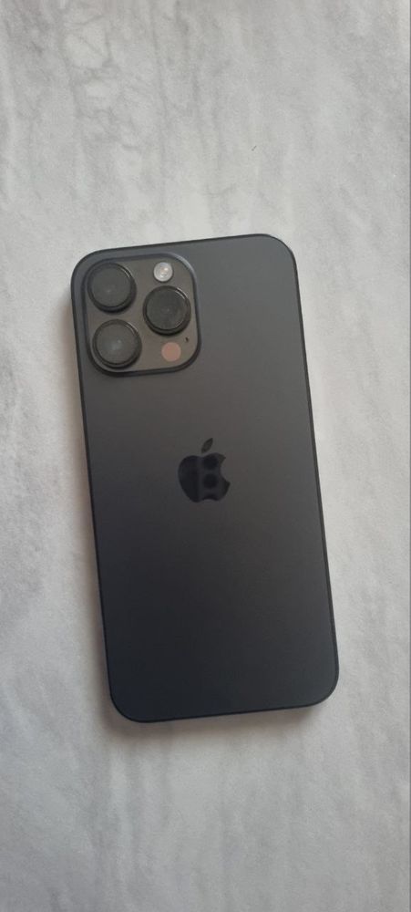 iPhone 14 pro max 128 gb 86 emkos rangi qora Radnoy oyna alishgan