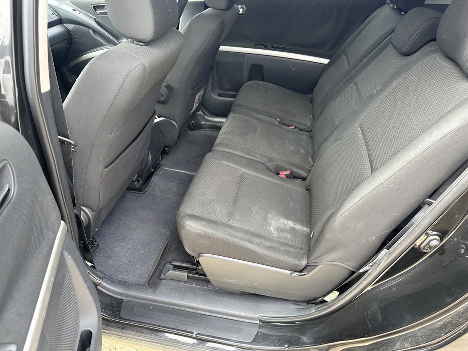 Toyota Corolla Verso на части 2.2 d4d 136 кс