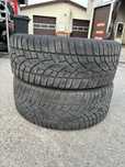 Vând două anvelope de iarna Dunlop 205/50/r17