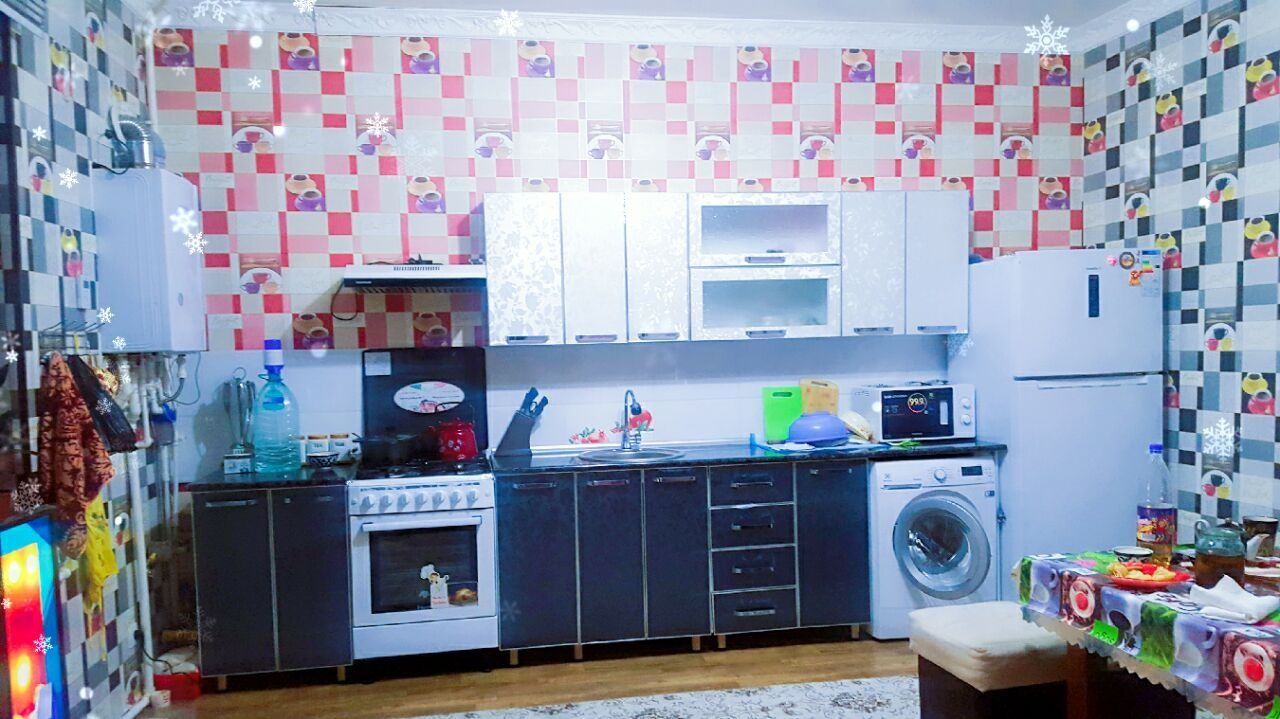 Продаётся дом возле Метро Хонабад больше 3 соток строили для себя!!!