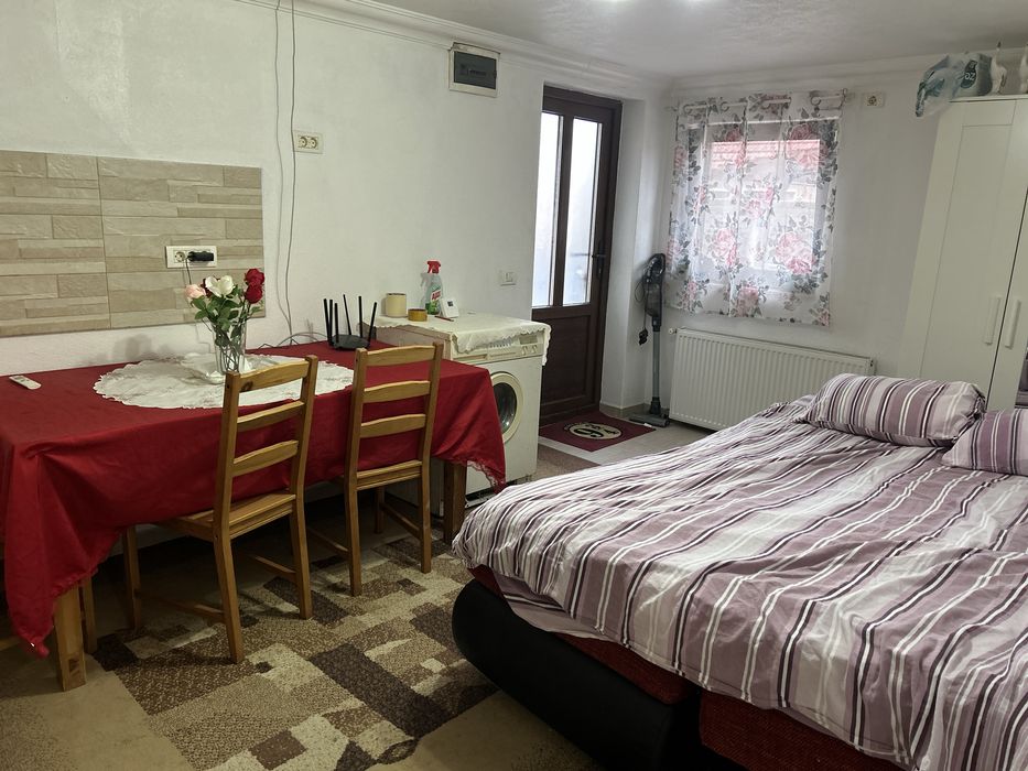 Inchiriez apartament 1 camera