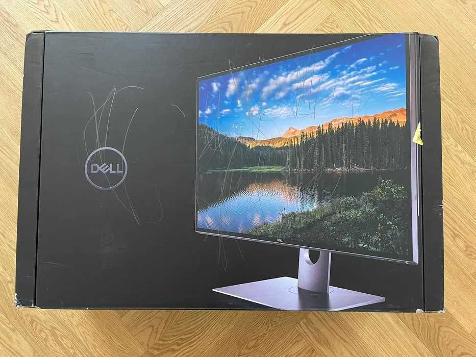 Monitor Dell UP3218K