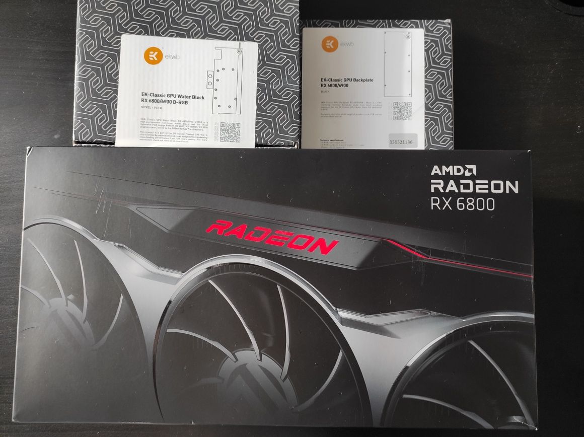 Продавам RX 6800 Референтна