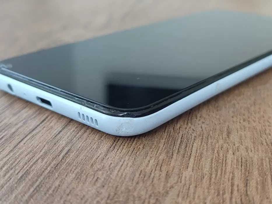 Смартфон Samsung A04e 32GB / 3GB RAM