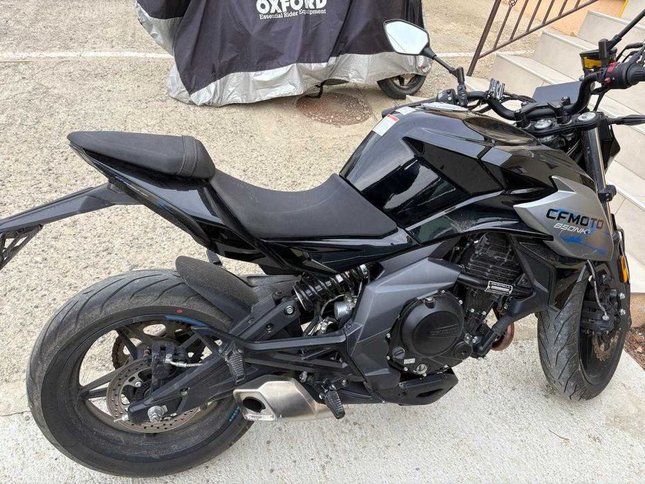Motocicleta CFMOTO 650NK abs