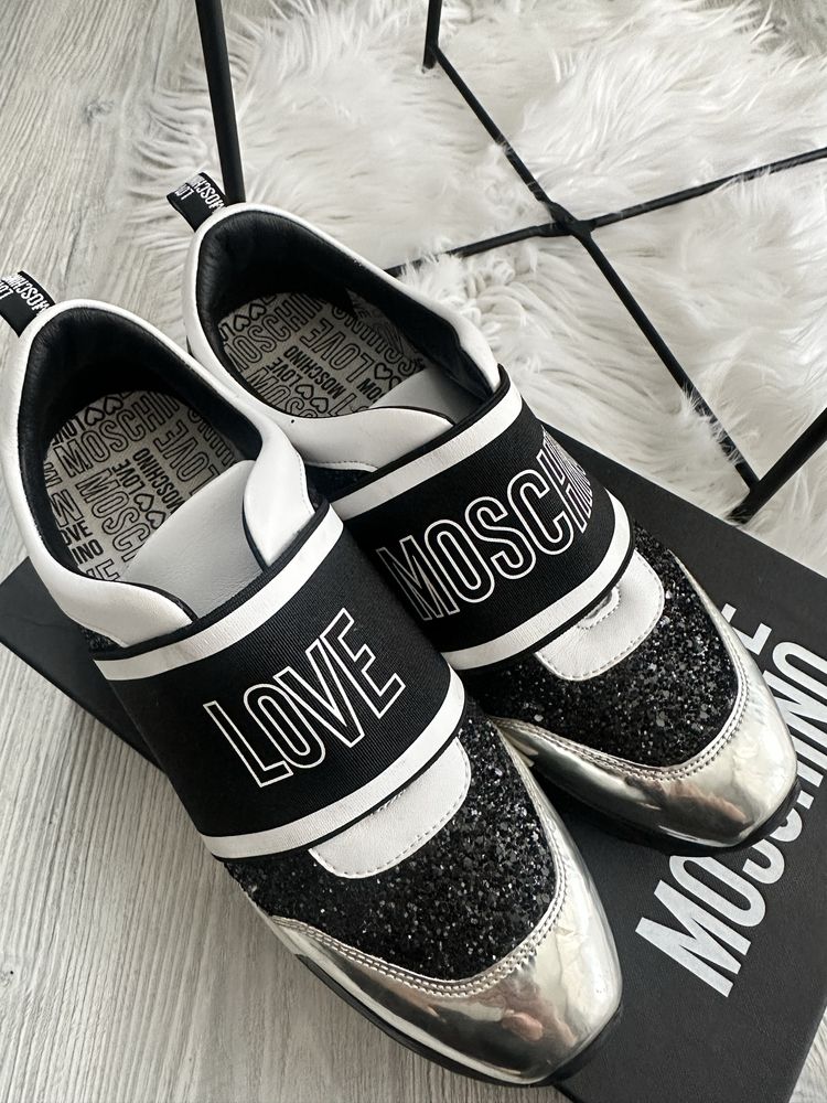 Маратонки LOVE MOSCHİNO 39