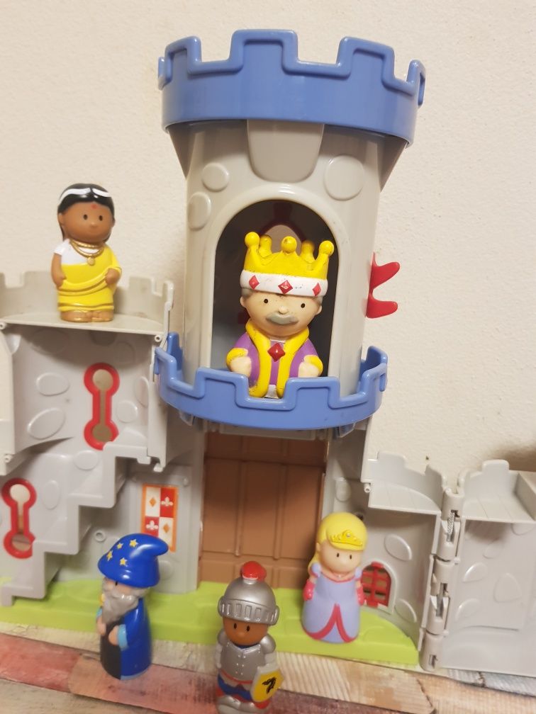 Castel figurine ELC