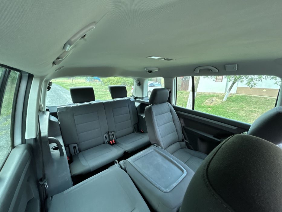 Volkswagen touran 2005 1.6 benzina  105Cp 7 locuri
