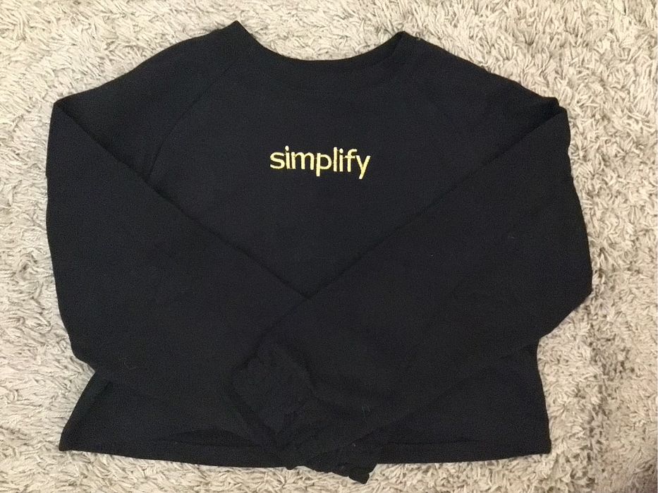 Haine Fete ,nou noute, 12-14 ani ,pret bucata 50 lei