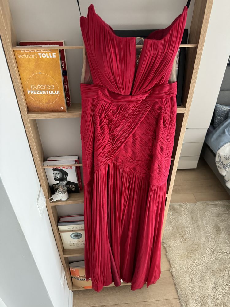Rochie Cristallini marimea S,M,L de inchiriat