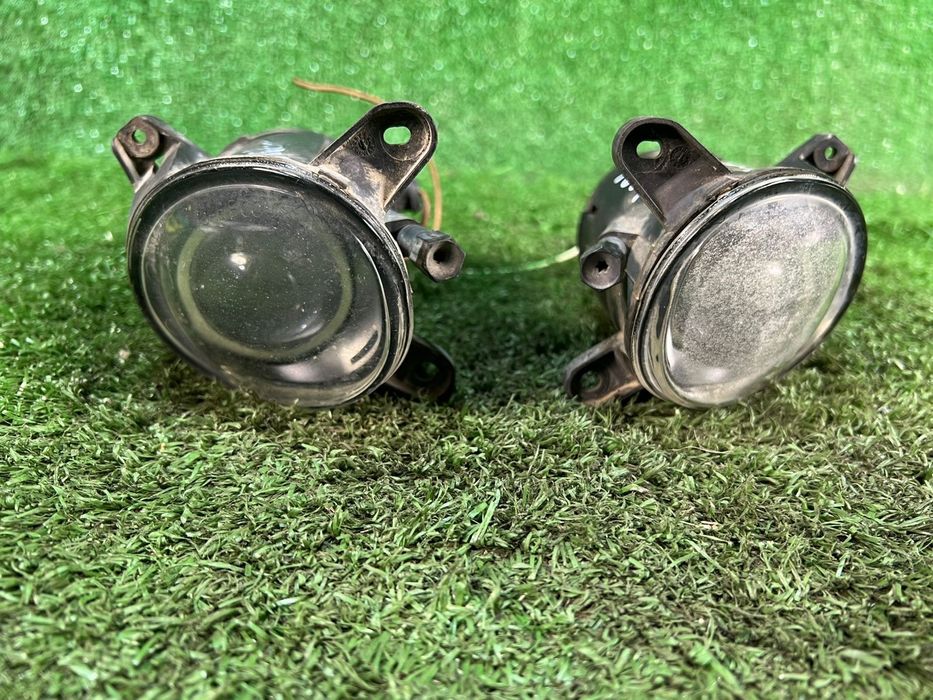 Противотуманки туманки Фольксваген Пассат Б5 Volkswagen Passat B5