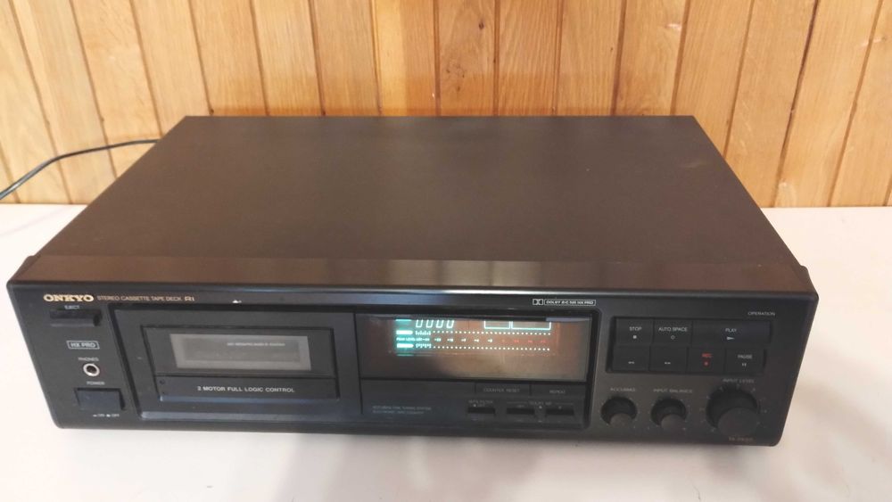 muzica casetofon Onkyo ta2820 deck