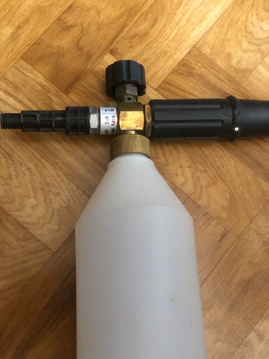 Пеногенератор насадка на автомойку "Интерскол"