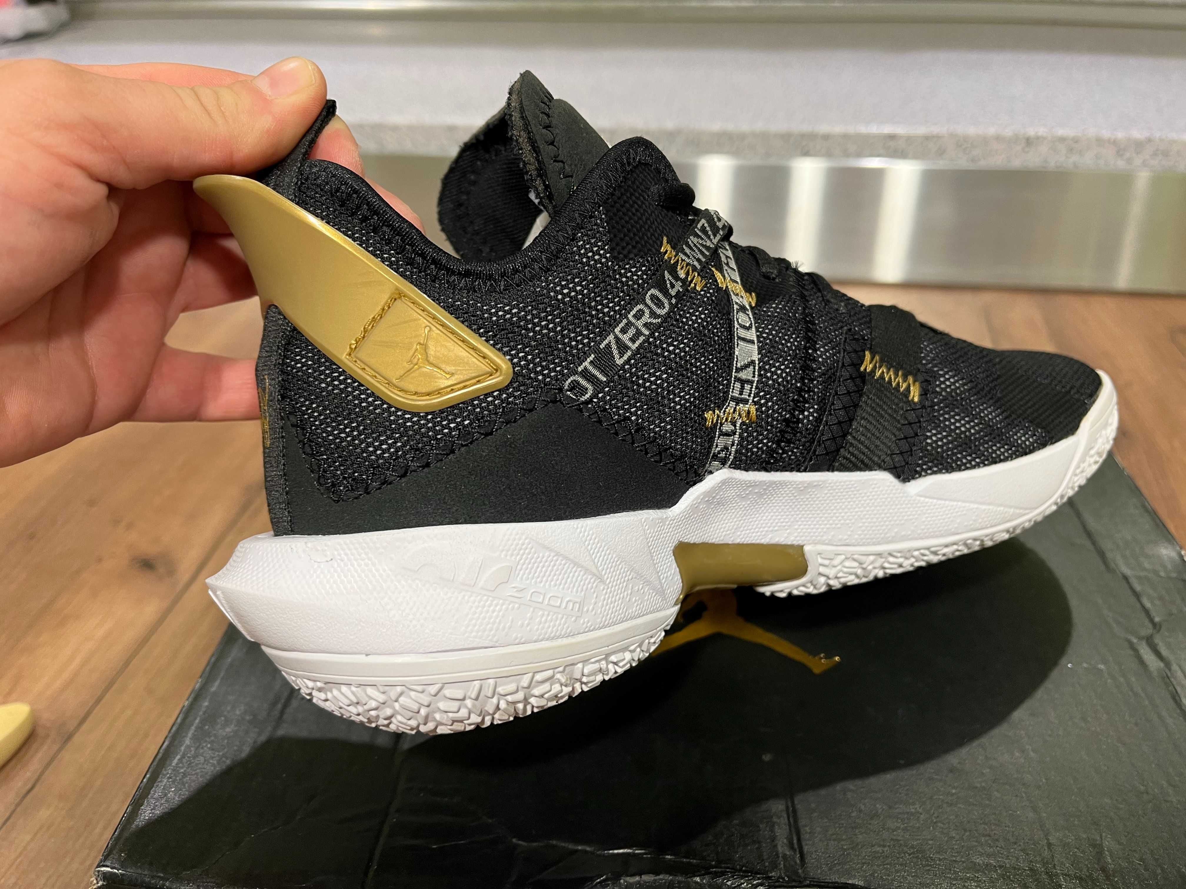 ОРИГИНАЛНИ *** Nike  Jordan "Why Not?" Zer0.4 / Black/ Metallic Gold