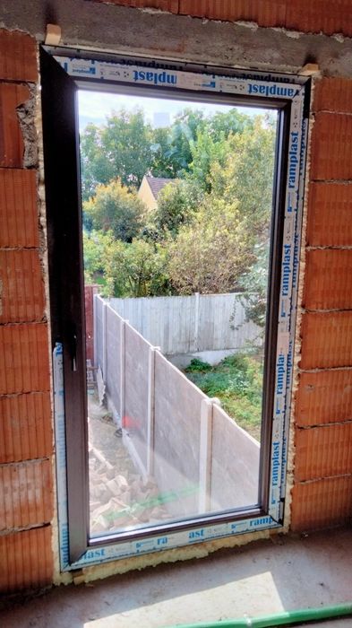 Termopane ferestre, uși și Rulouri exterioare Quality premium