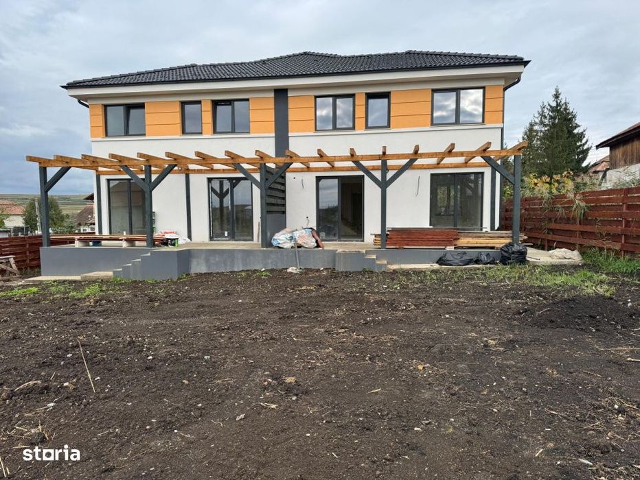 Casa de tip duplex, 4 camere, 120 mp., la 15 min. de Cluj