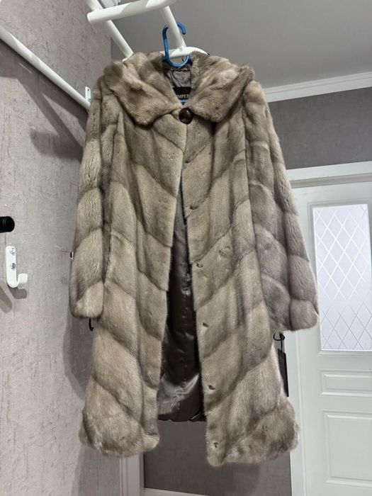 Шуба норковая с капюшоном