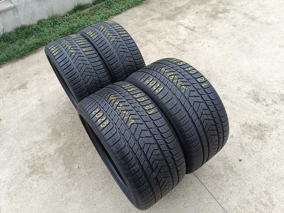Set 4 anvelope de iarna 275 35 21 cu 315 30 21 pirelli N0 dot 2023