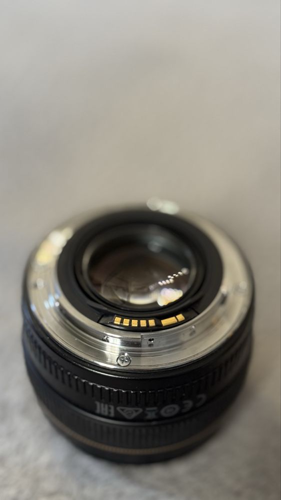 Продам canon 50mm 1.4