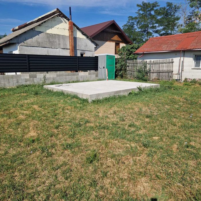 Vând teren in Bradu