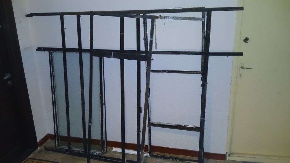 Rame metalice de geamuri