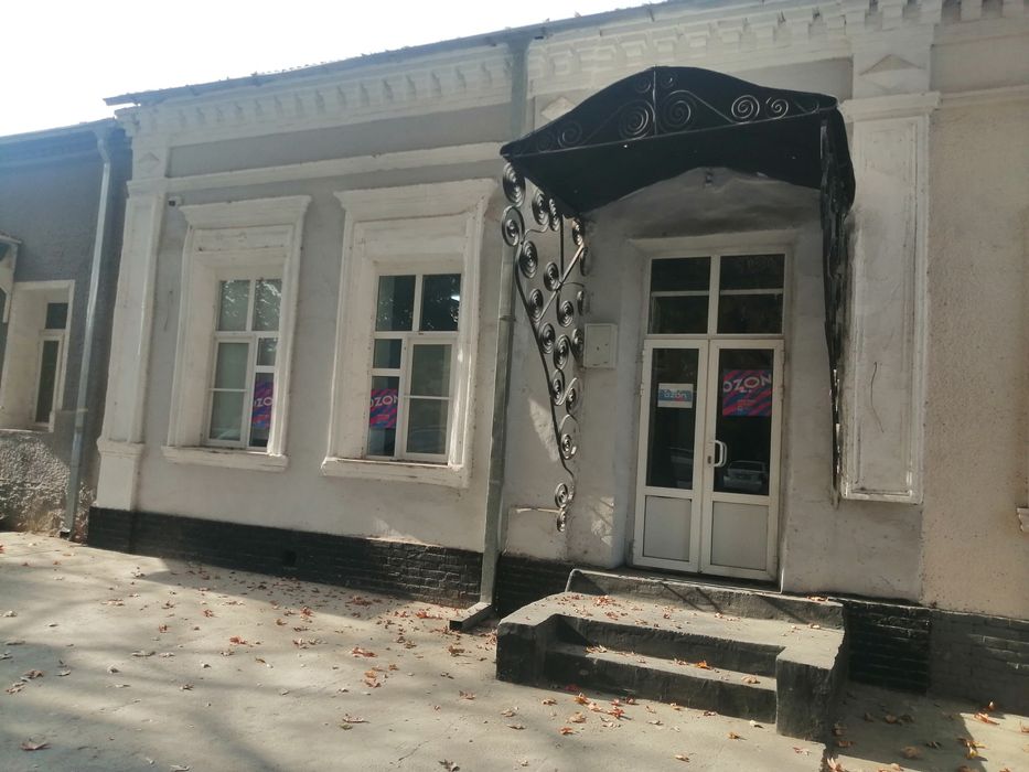 Сдам 2 х комнатное помещение в аренду