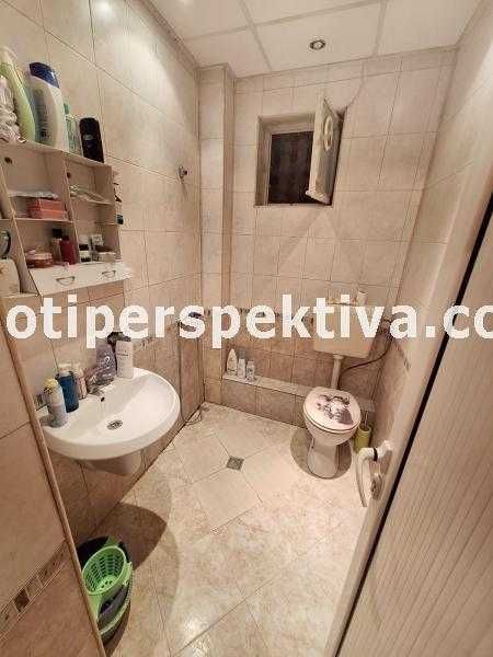 Продава се Тристаен апартамент в Пловдив, Център - 75 кв.м за 2107 €/кв.м - Снимка #3