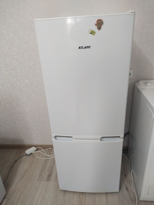 Продам холодильник