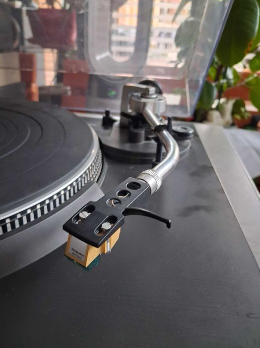 Pick-up Technics SL-3310 direct drive