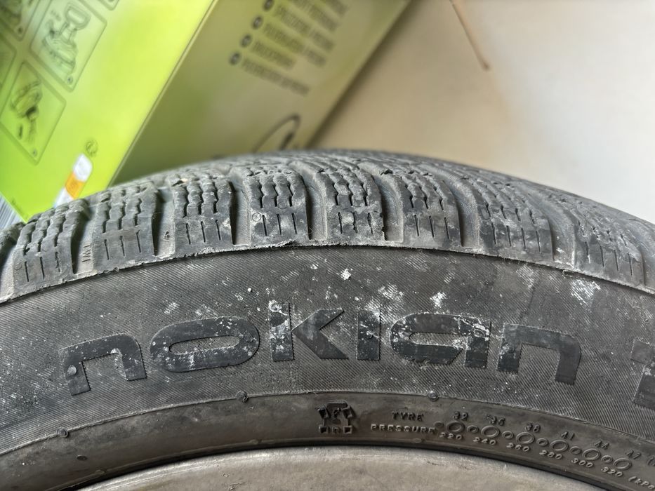 Set anvelope iarna 225 50 R17