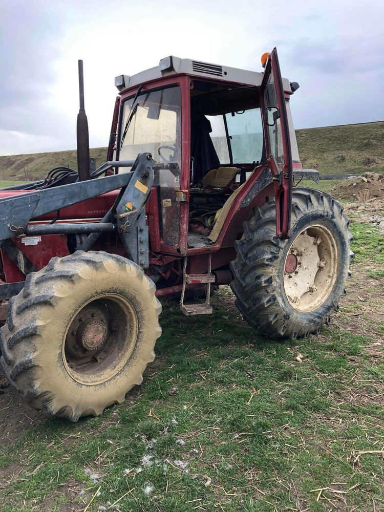 Vand Tractor Case Ih 844Xl