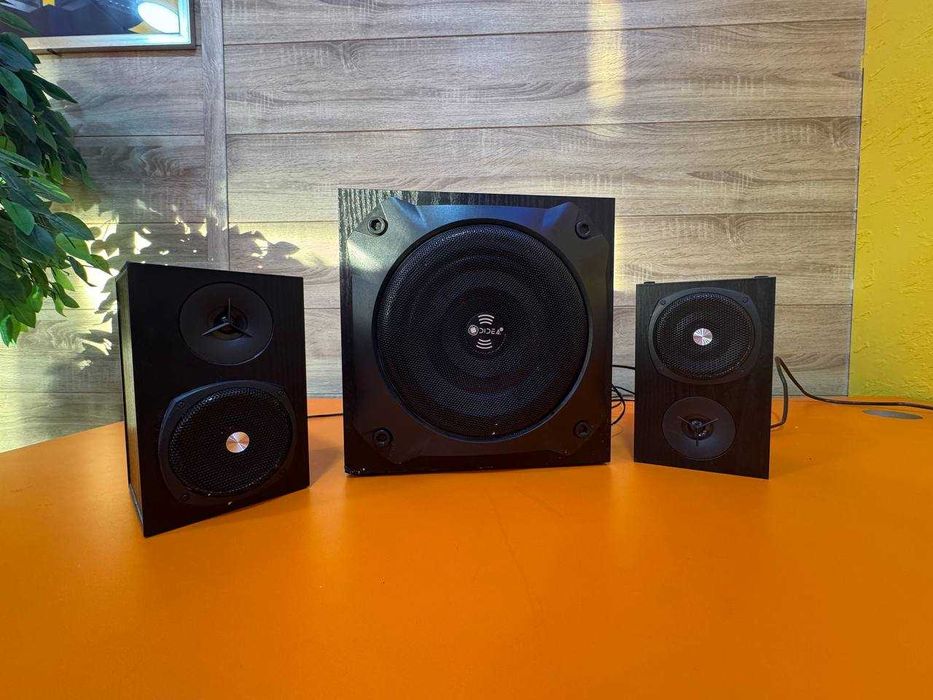 Продается Колонки Didea S-505