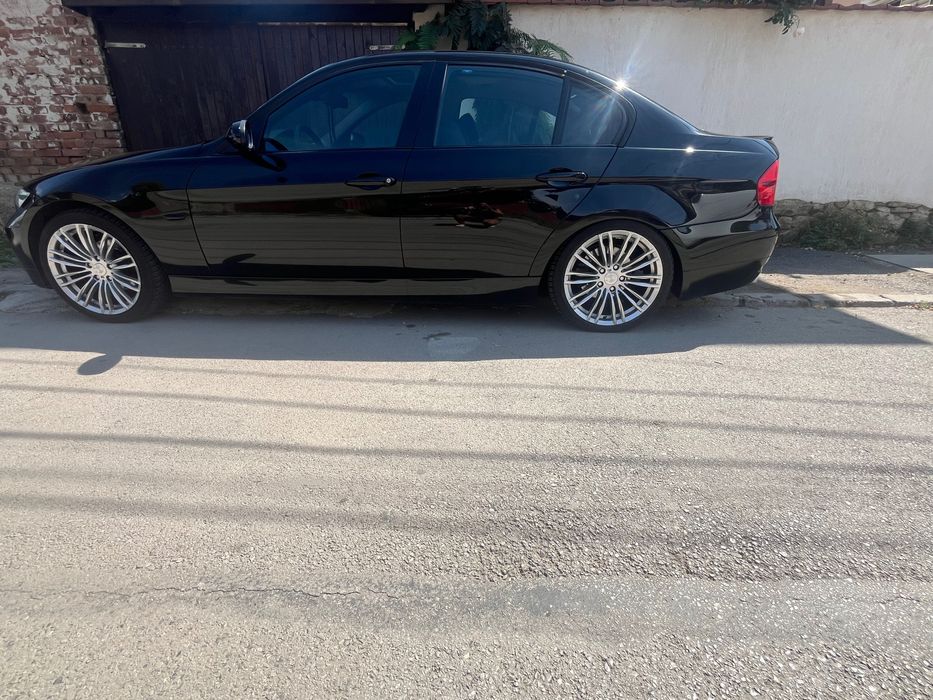 Продавам BMW E90