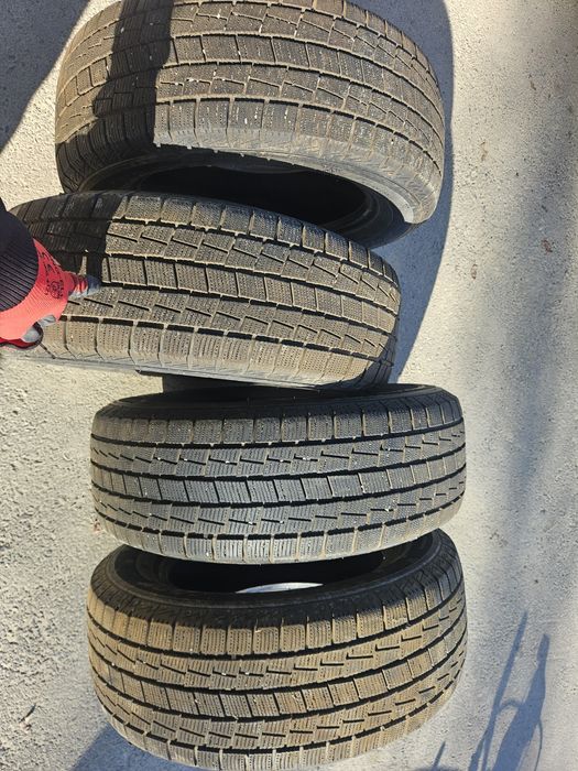 Продаётся резина на 16