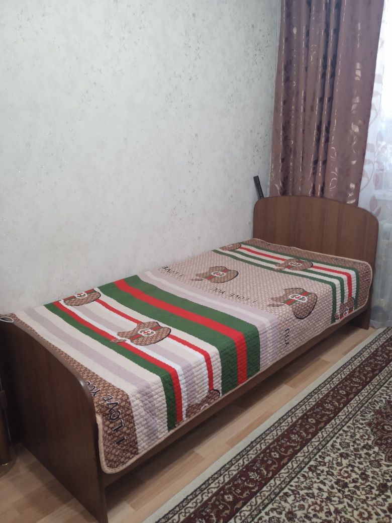 Кровать полуторка